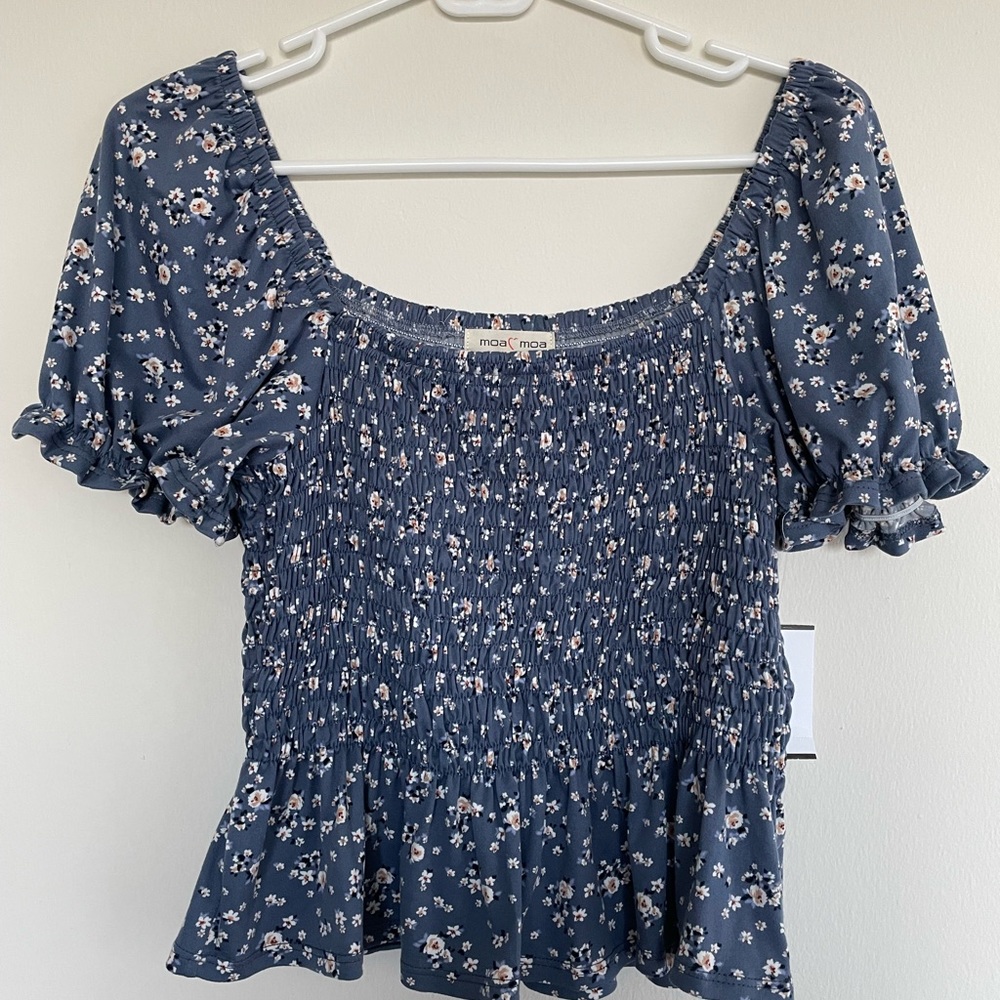 Floral peplum top, Size L